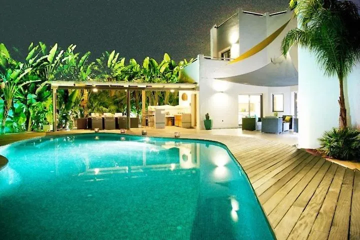 Taos Villa - Private Pool - Themed Bedrooms 米哈斯科斯塔