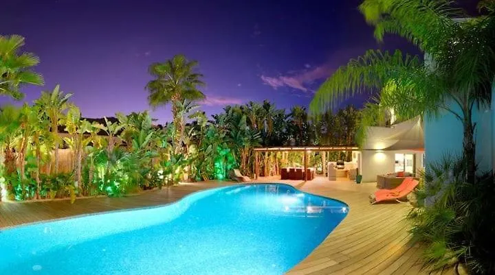 Taos Villa - Private Pool - Themed Bedrooms 米哈斯科斯塔 0*,  西班牙
